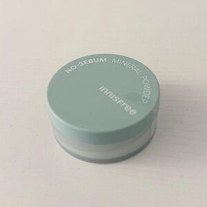 NWT innisfree no-sebum mineral powder